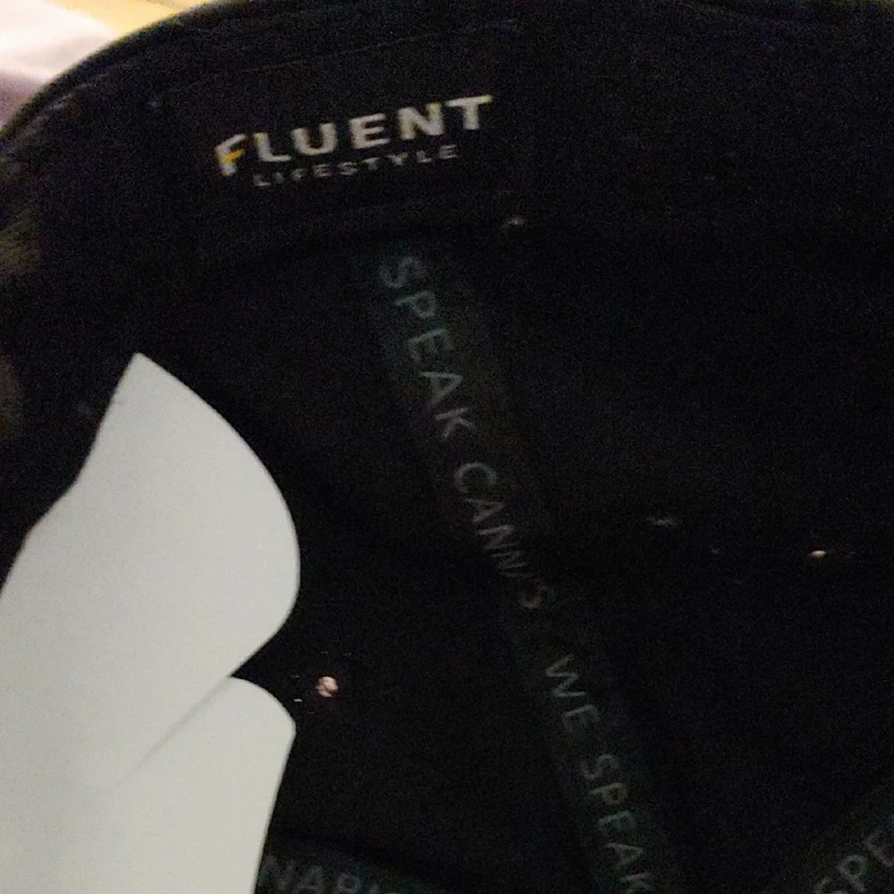 Black Fluent Snap Back Cap * One Size * Adjustable * Black & Yellow - Picture 5 of 7
